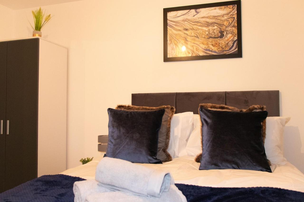 Livestay-Modern Apartment Minutes Away From Heathrow Slough Eksteriør bilde